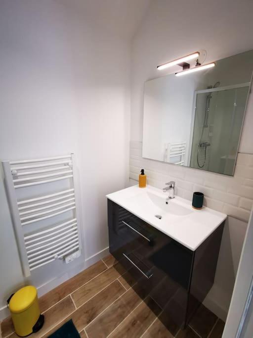 Ferienwohnung Le Puzzle Trélazé Exterior foto