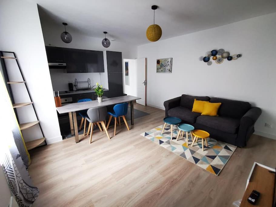Ferienwohnung Le Puzzle Trélazé Exterior foto